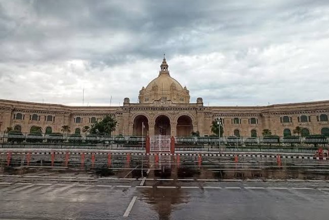 यूपी में ₹59,019.54 करोड़ का अनुपूरक बजट, विकास योजनाओं को मिलेगी अतिरिक्त रफ्तार