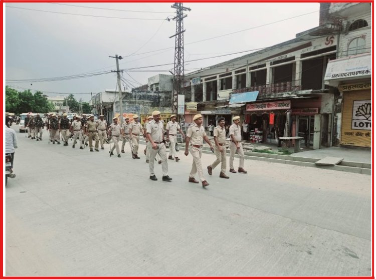 फागी में पुलिस का फ्लैग मार्च, निष्पक्ष एवं भयमुक्त मतदान का दिया संदेश